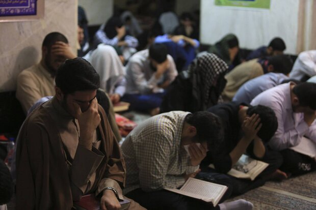 مراسم پرفیض اعتکاف در مسجد دانشگاه امیرکبیر برگزار می شود