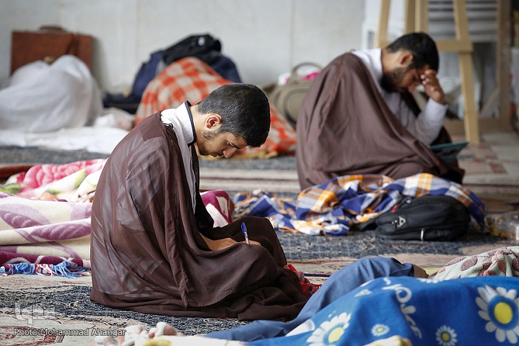 بیش از ۱۷ هزار نفر در استان بوشهر معتکف شدند