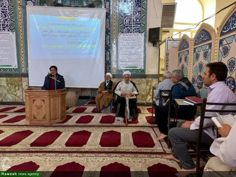 آخرین روز اعتکاف طلاب مدرسه علمیه امیرالمومنین (ع) آران و بیدگل