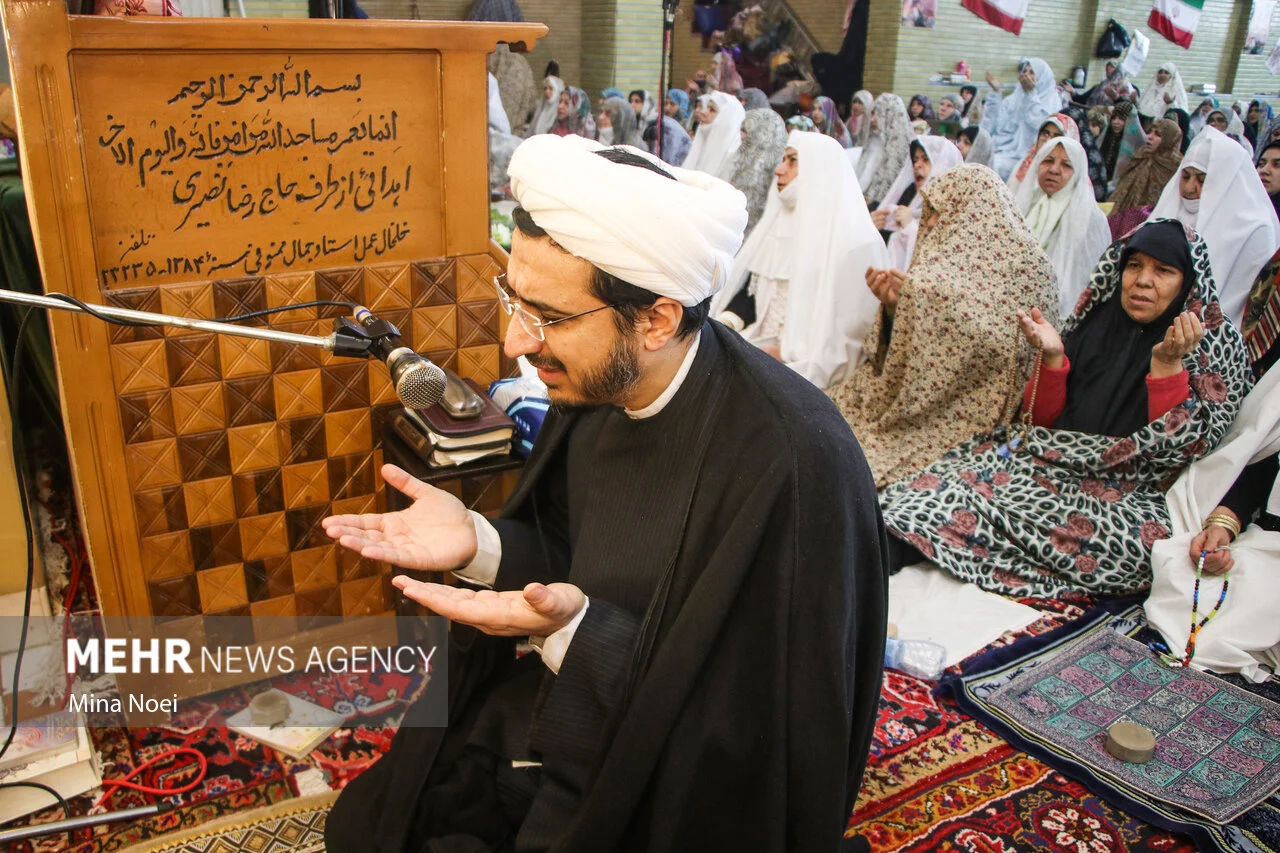 اعتکاف زمینه تربیت دینی و فرهنگی جوانان را فراهم می‌کند