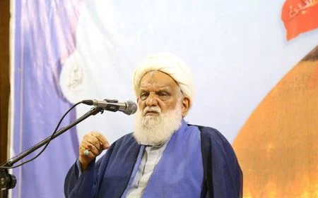 باید به وسیله اعتکاف تغییری در روحیه انسان ایجاد شود/ اگر انسان خودش را معاقبه و مؤاخذه نکند پیشرفت نخواهد کرد