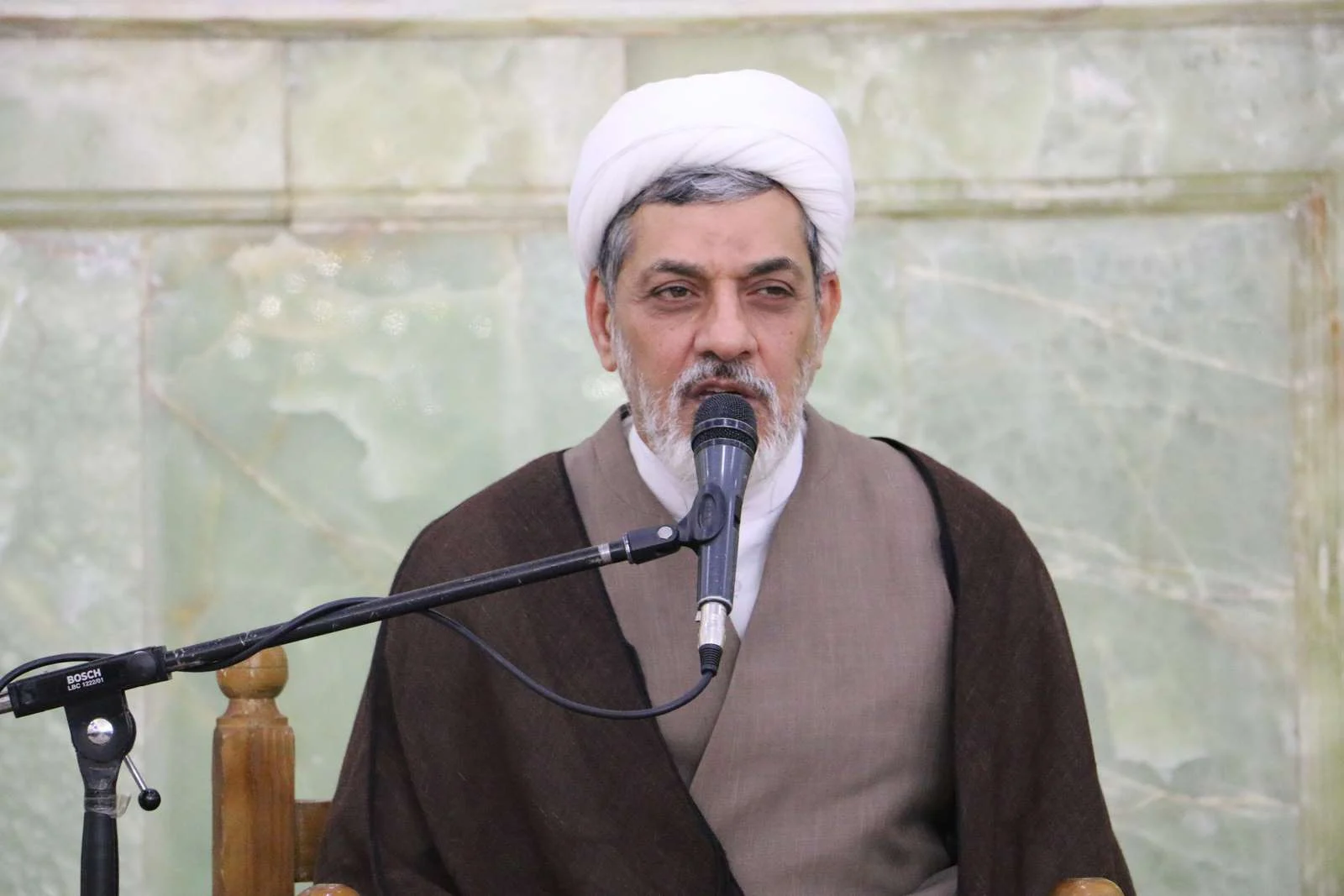 آیین تکریم خادمان ستاد اعتکاف شهر مقدس قم با حضور پرشور خادمین و فضلای حوزه علمیه