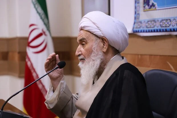 اعتکاف تمرین بندگی و عاشقی است