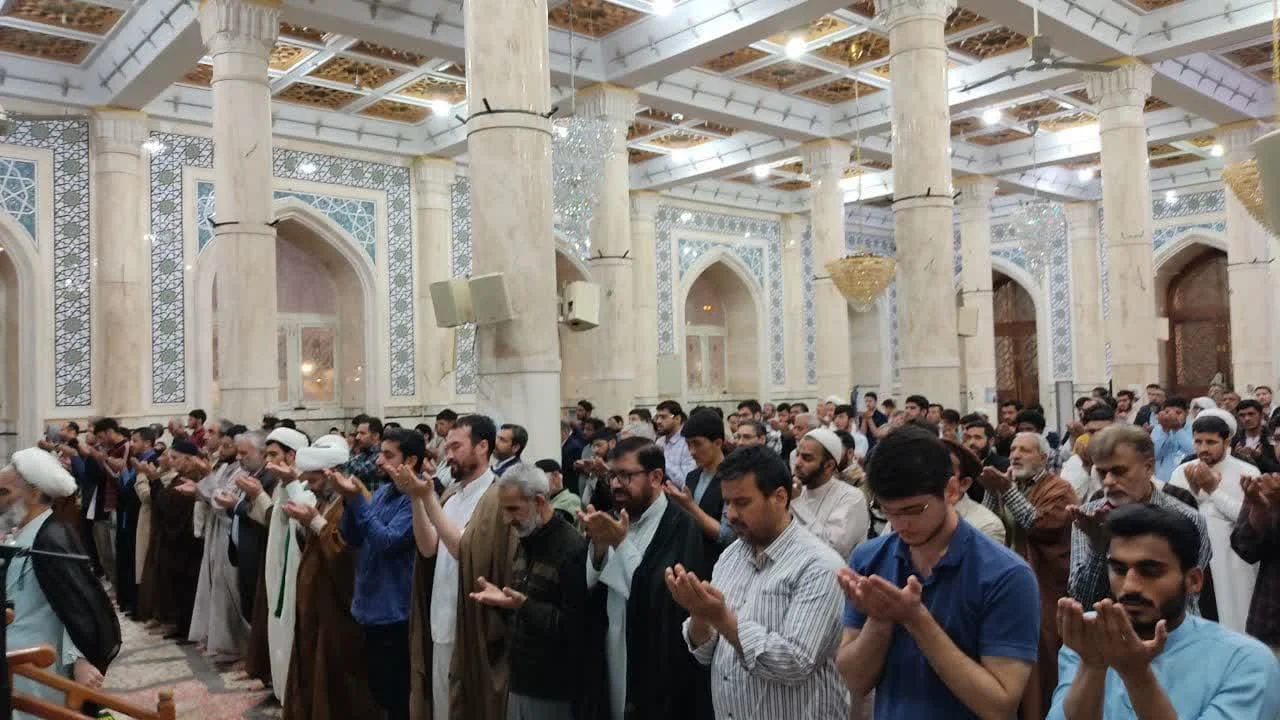 برپایی مراسم اعتکاف رمضان با حضور صدها معتکف در قم