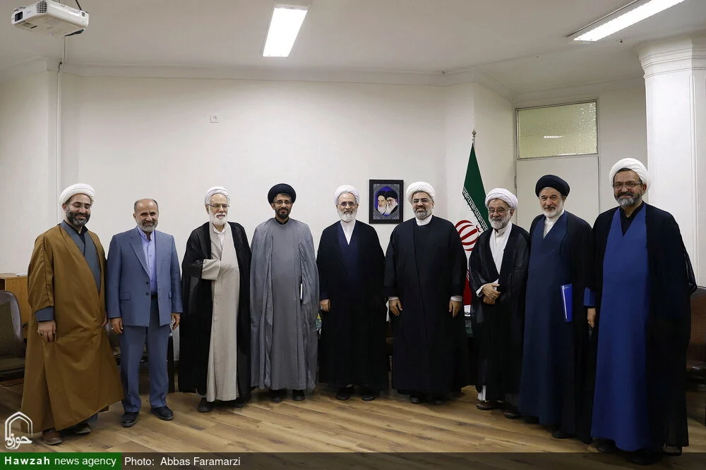 دیدار اعضای شورای علمی اعتکاف با آیت الله اعرافی