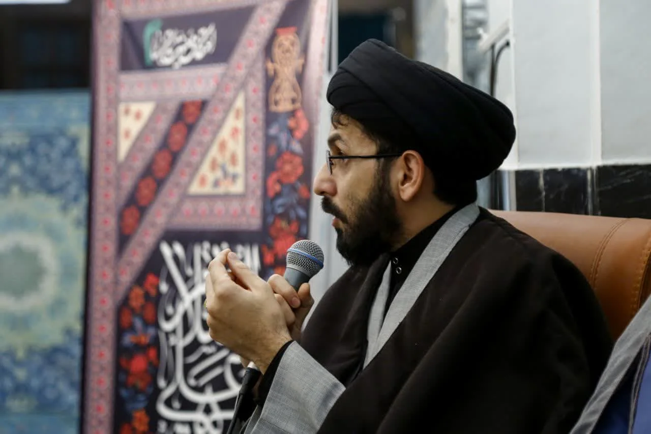 دستاوردهای انقلاب و تصویر واقعی کشورهای دنیا برای معتکفین تبیین شود