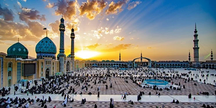 حال خوشِ معتکفین در غروب جمعه