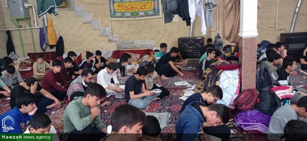 آئین اعتکاف دانش‌آموزی در نهاوند