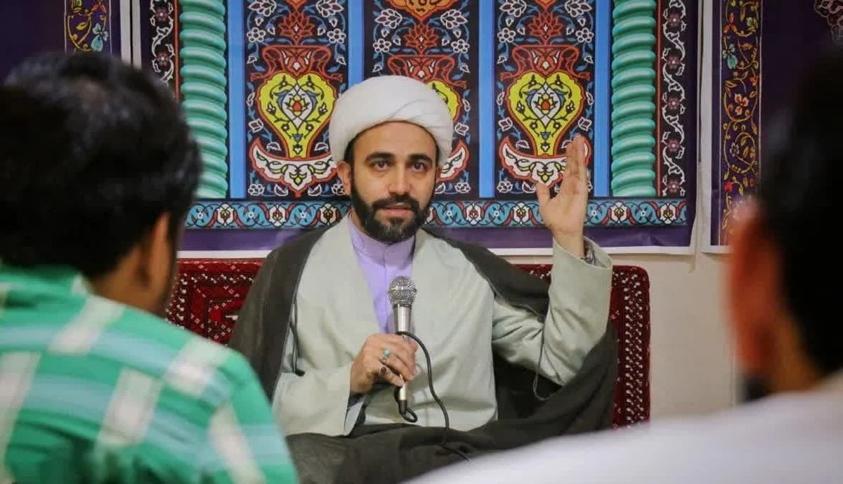 مدارس اعتکاف دانش‌آموزی برپا کنند