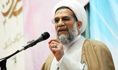 اعتکاف، انسان را به جهانی مملوّ از  معنویت هدایت می‌کند