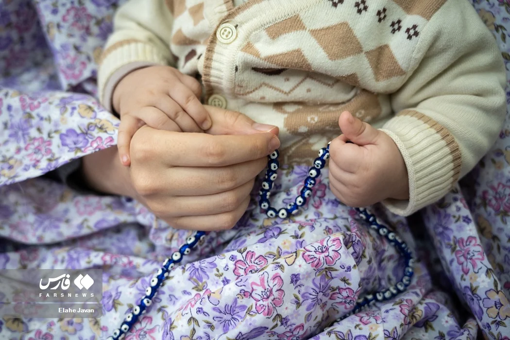 اعتکاف مادر و فرزندی در تهران