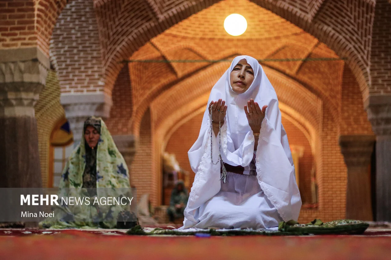 اعتکاف رمضانیه در مسجد جامع تبریز