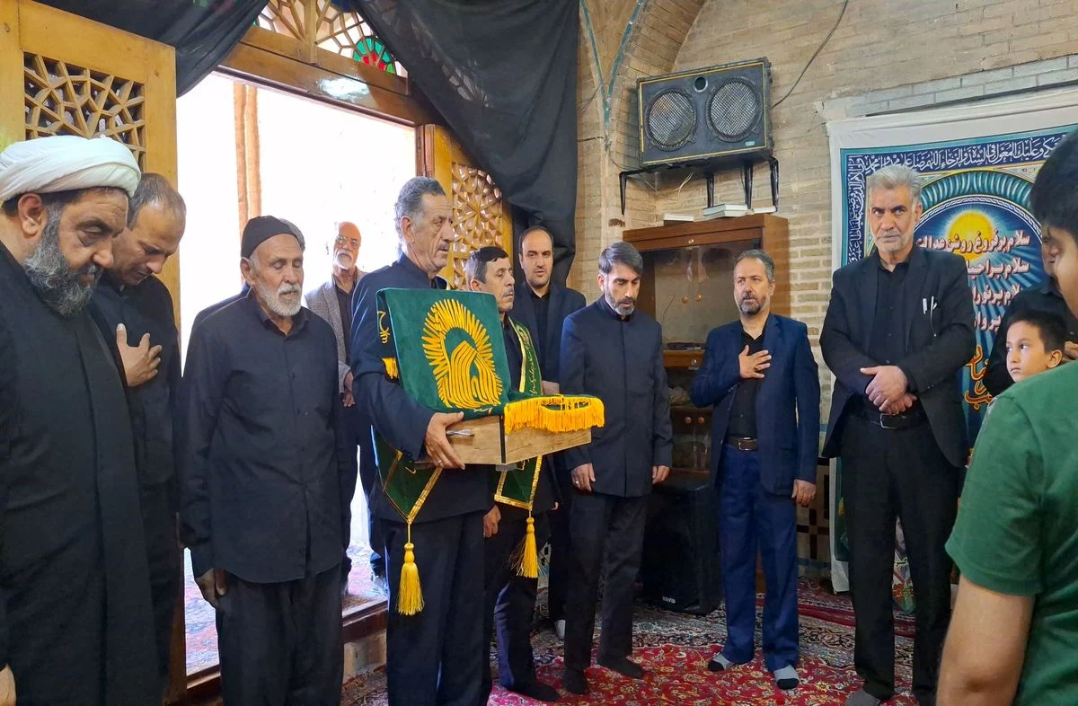 مراسم اعتکاف ماه مبارک رمضان با حضور چشمگیر دانش‌آموزان در مسجد آقا نور اصفهان