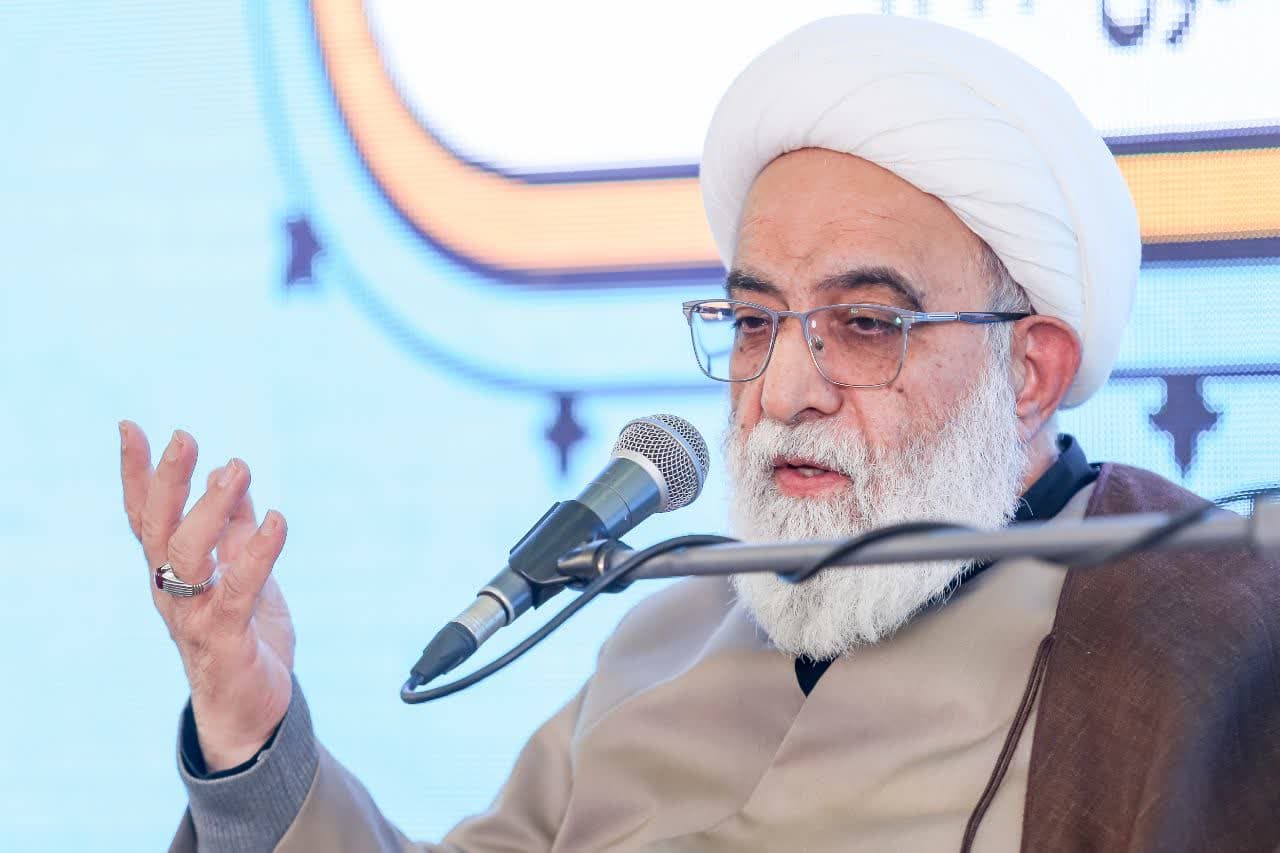 اعتکاف میتواند به الگویی جهانی برای توجه به معنویت و تعالی انسانی تبدیل شود