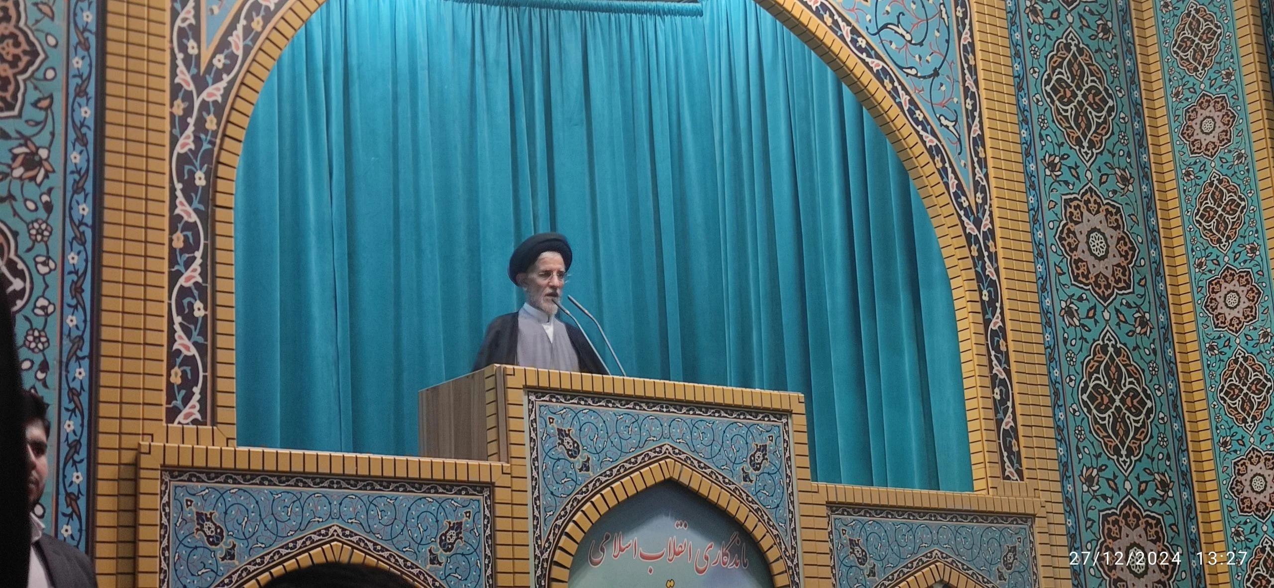 اعتکاف، کلید تقویت ایمان و انسجام اجتماعی در جامعه اسلامی است