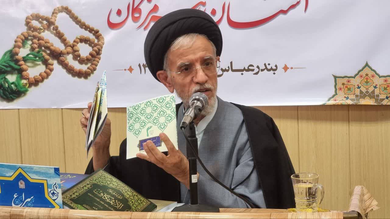 اعتکاف جوانان غیر مسلمان را به لشکر معنویت اسلام پیوند می‌دهد