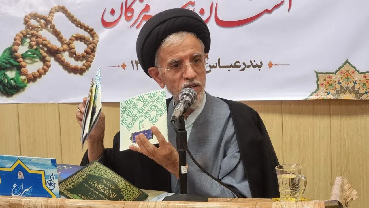 اعتکاف جوانان غیر مسلمان را به لشکر معنویت اسلام پیوند می‌دهد