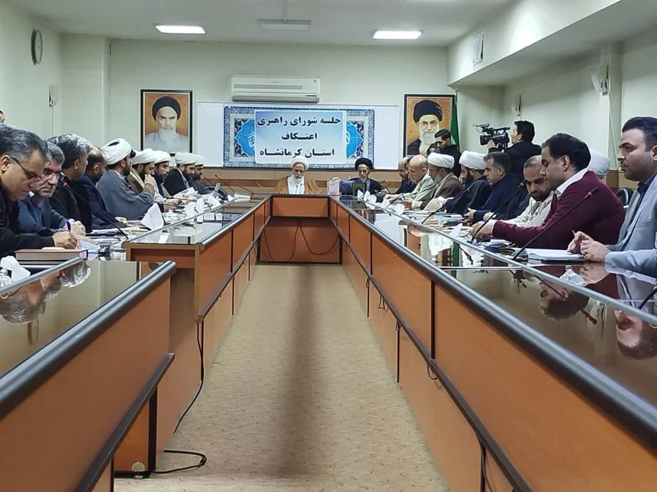 برگزاری جلسه شورای راهبری اعتکاف کرمانشاه با حضور امام جمعه استان و رئیس ستاد اعتکاف کشور