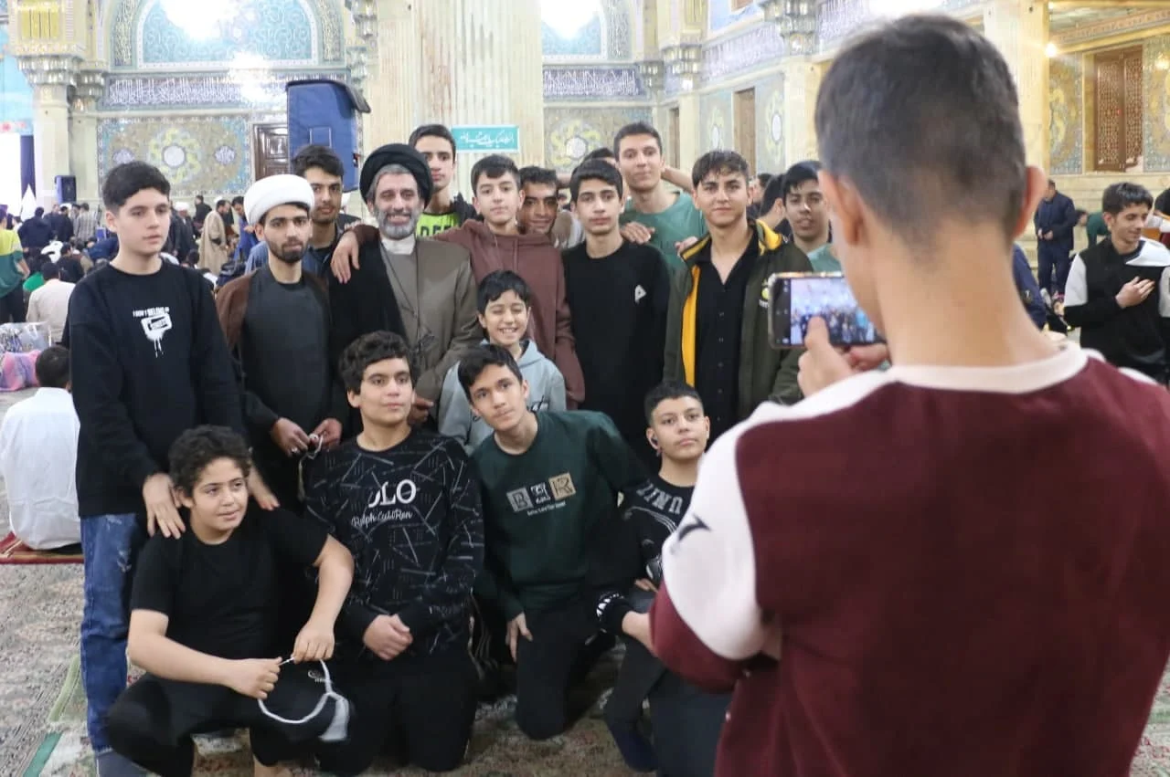 📷 گزارش تصویری|| خلوت سه روزه معتکفان با پروردگار یکتا در استان قم  با قرائت پر فیض دعای ام داوود به پایان رسید
