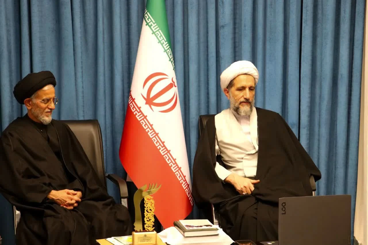 اعتکاف راهی مؤثر برای مقابله با تهدیدات فرهنگی