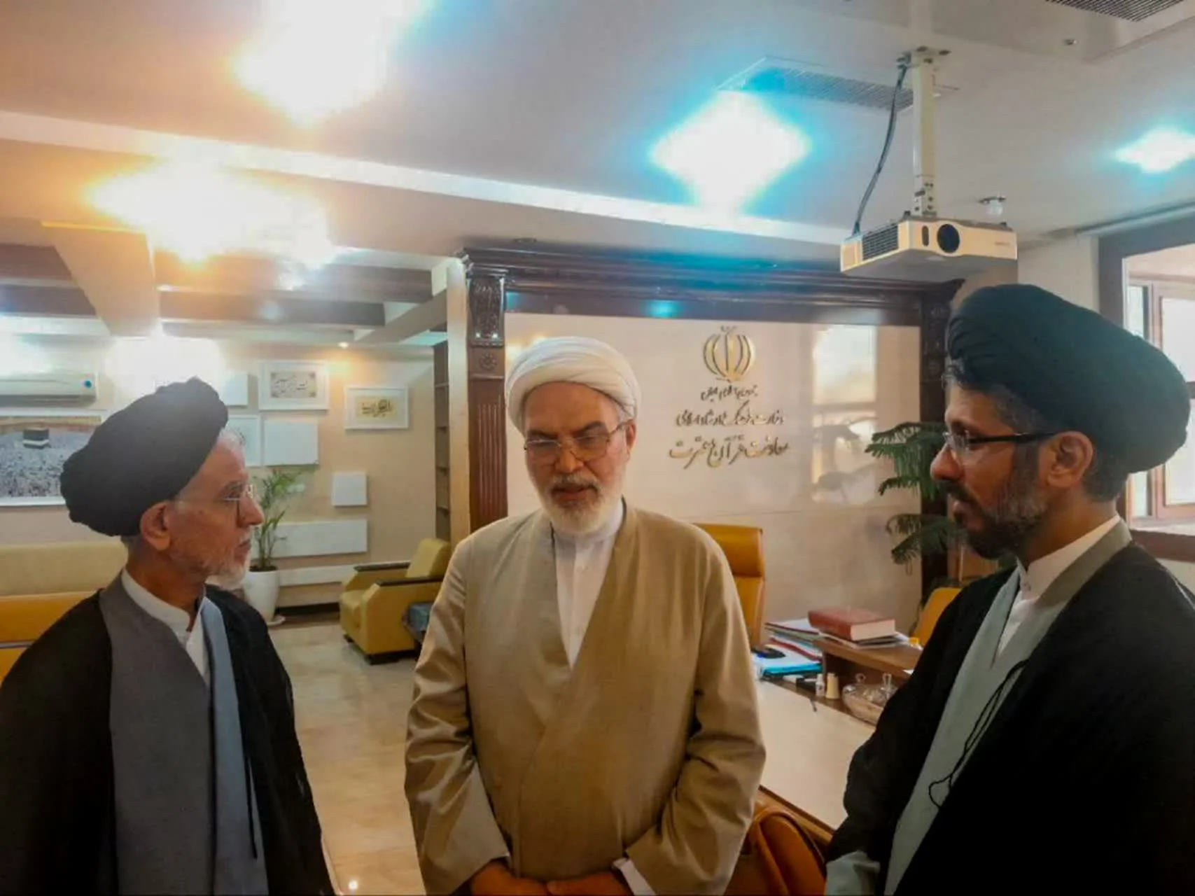 رئیس ستاد مرکزی اعتکاف در دیدار با معاون قرآن و عترت وزارت ارشاد خواستار فعال‌سازی ظرفیت‌های ملی برای توسعه جریان اعتکاف شد