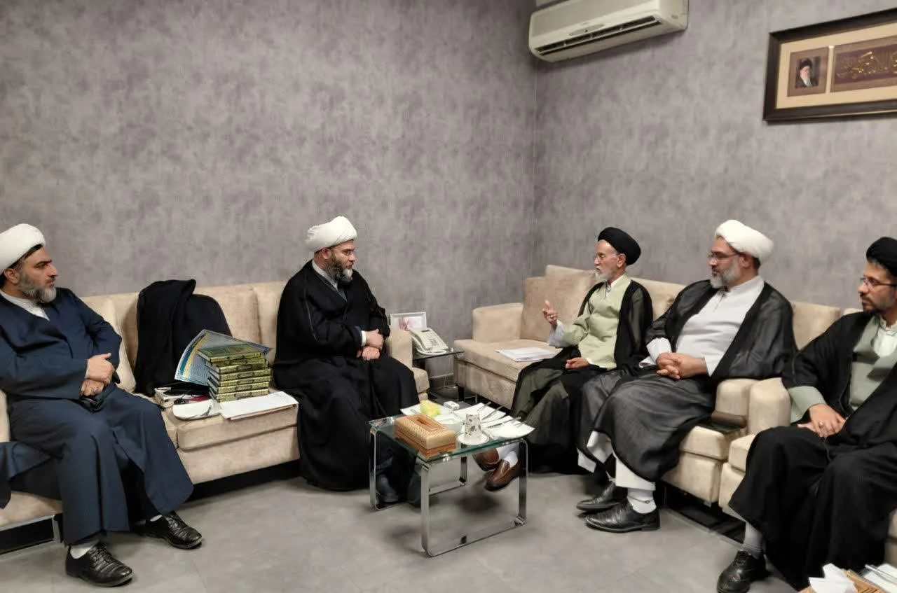 رئیس ستاد مرکزی اعتکاف با حجت الاسلام والمسلمین قمی رئیس سازمان تبلیغات اسلامی دیدار نمود 
