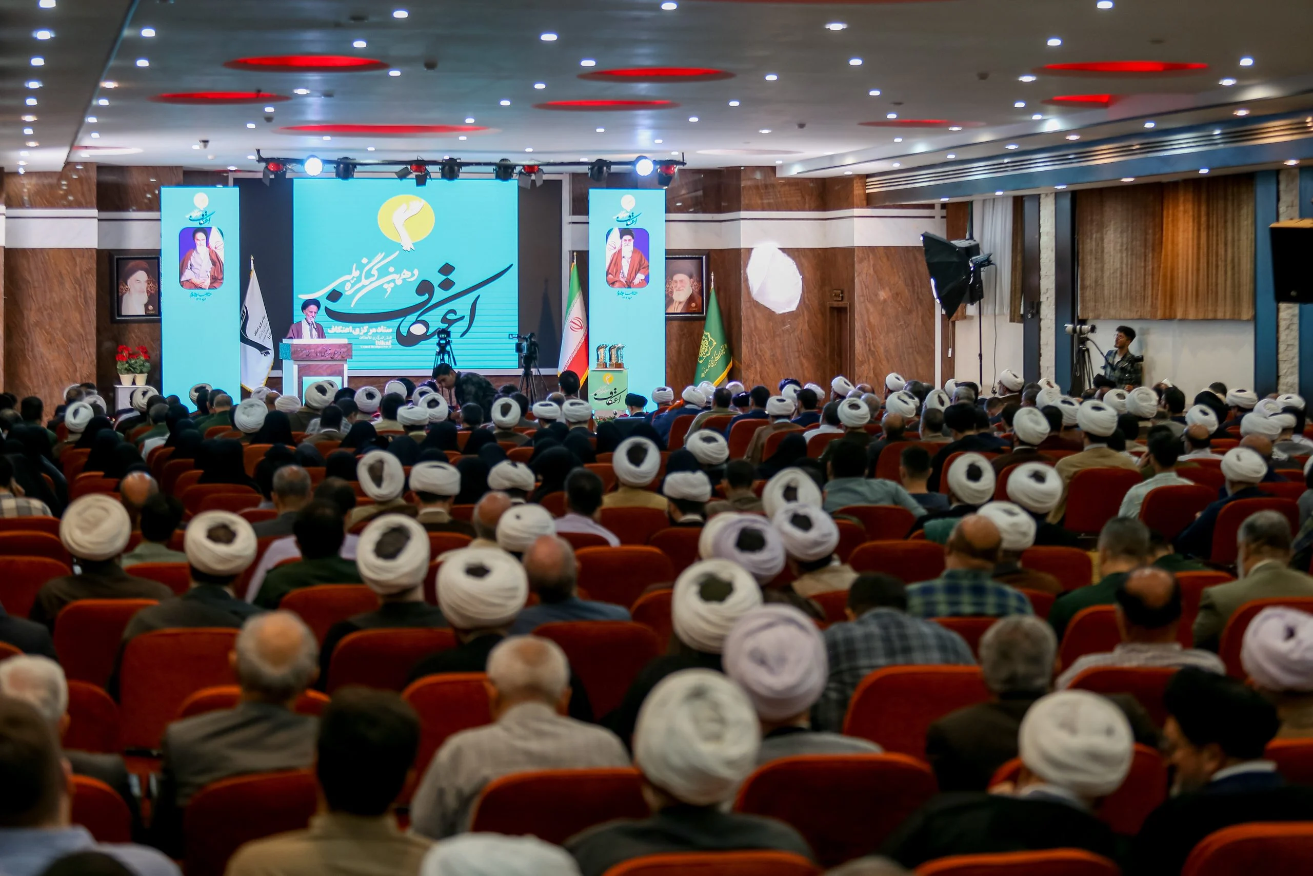 آغاز به کار دهمین کنگره ملی اعتکاف در مشهد