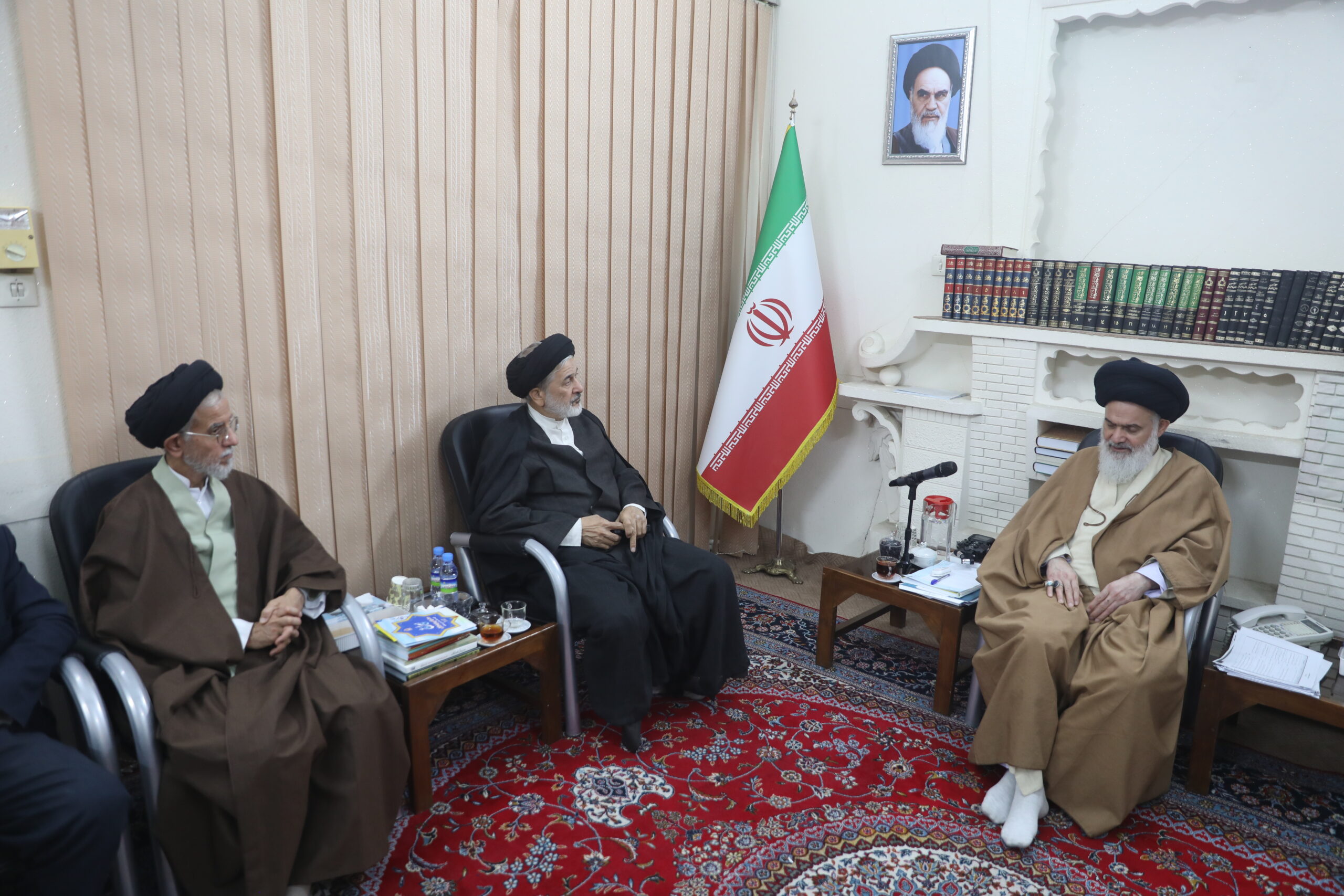 اعتکاف مسیر تعالی انسان و جلوه‌ای از جهاد اکبر است