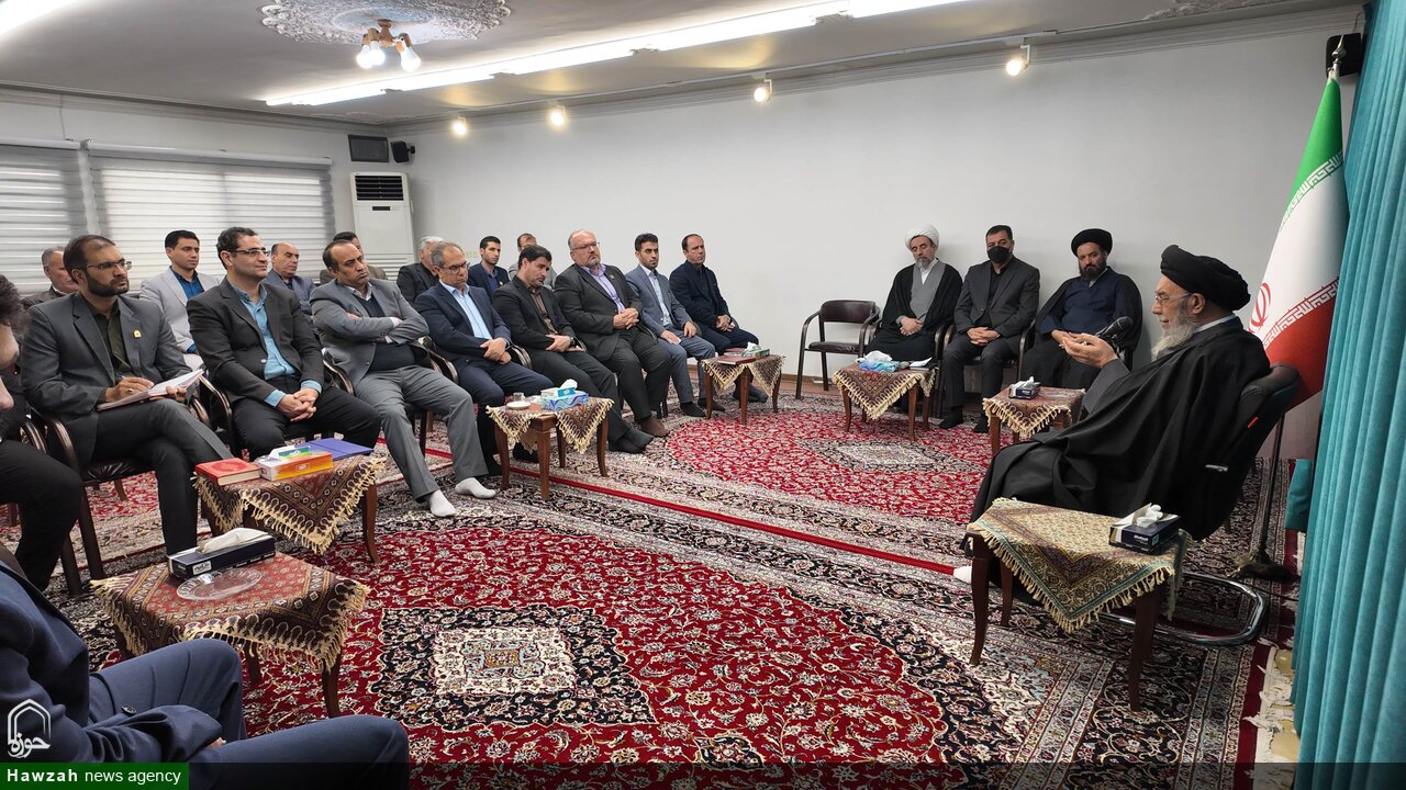 حضور ۱۷هزار دانشآموز در مراسم اعتکاف نتیجه ارتباط با روحانیت است