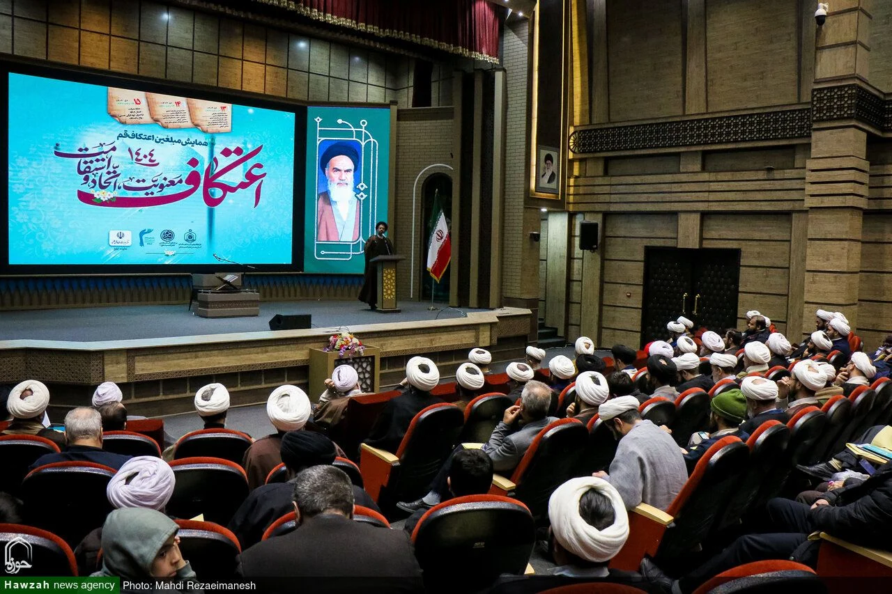 ثبت نام ۵۰ هزار نفر برای شرکت در مراسم اعتکاف استان قم