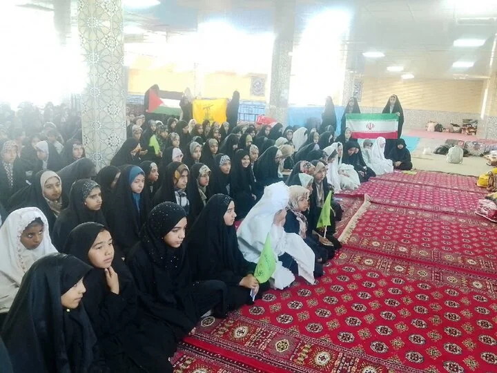 میزبانی ۳ کانون اصلی در فاریاب از ۷۰۶ معتکف / پیشتازی دختران نوجوان در آیین ایام‌البیض سال ۱۴۰۴