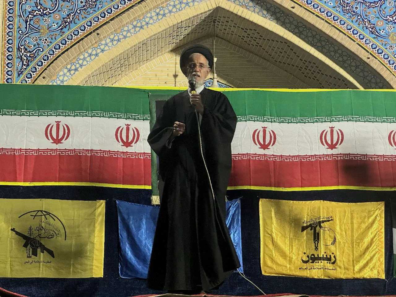 سخنرانی حماسی رئیس اعتکاف کشور حجت الاسلام والمسلمین تکیه ای در اجتماع مردم انقلابی‌ قم در مسجد فاطمه الزهرای پردیسان