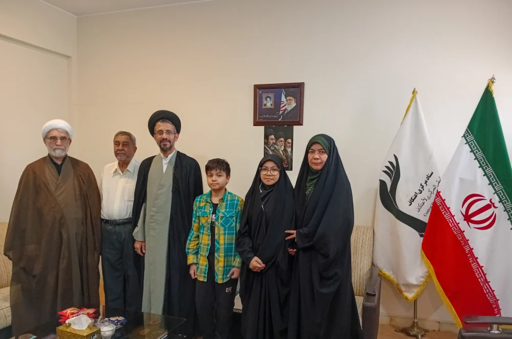 بررسی راهکارهای توسعه فرهنگ اعتکاف در نشست مسئول بنیاد بین‌الملل ستاد مرکزی اعتکاف با فعالان فرهنگی میانمار   