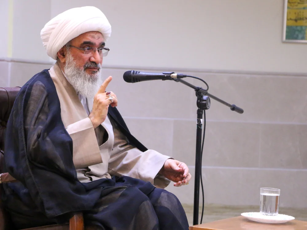اعتکاف پشتوانه معنوی جبهه مقاومت است