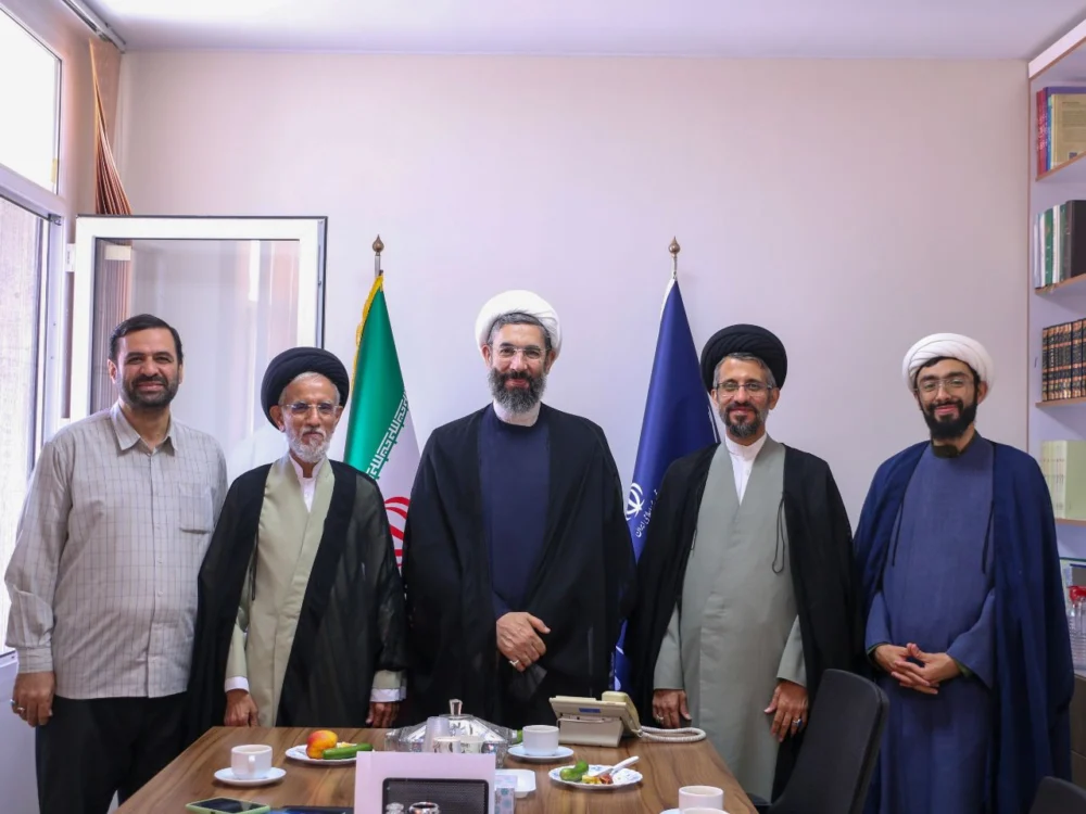 دیدار رئیس ستاد مرکزی اعتکاف با حجت الاسلام والمسلمین رستمی مسئول نهاد نمایندگی مقام معظم رهبری در دانشگاه‌ها