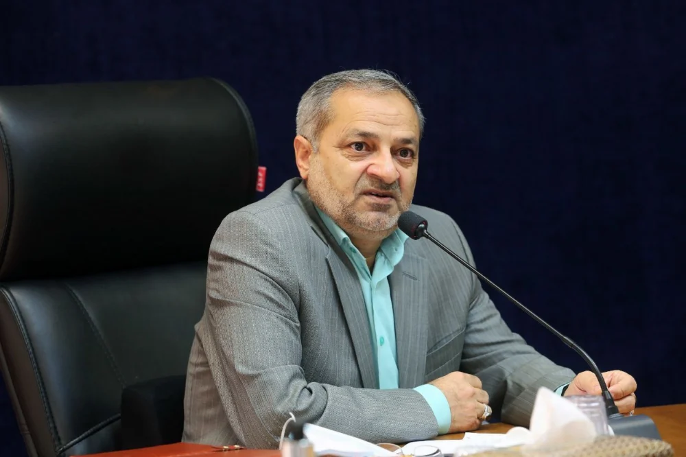 میدان اصلی جنگ، ذهن دانش‌آموزان است / اعتکاف ۸۰۰ هزار دانش‌آموز برای نخستین‌بار