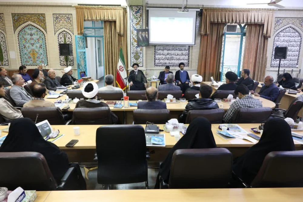برای ارتقای محتوای فرهنگی و تربیتی اعتکاف نسل جوان و نوجوان برنامه ریزی کنید